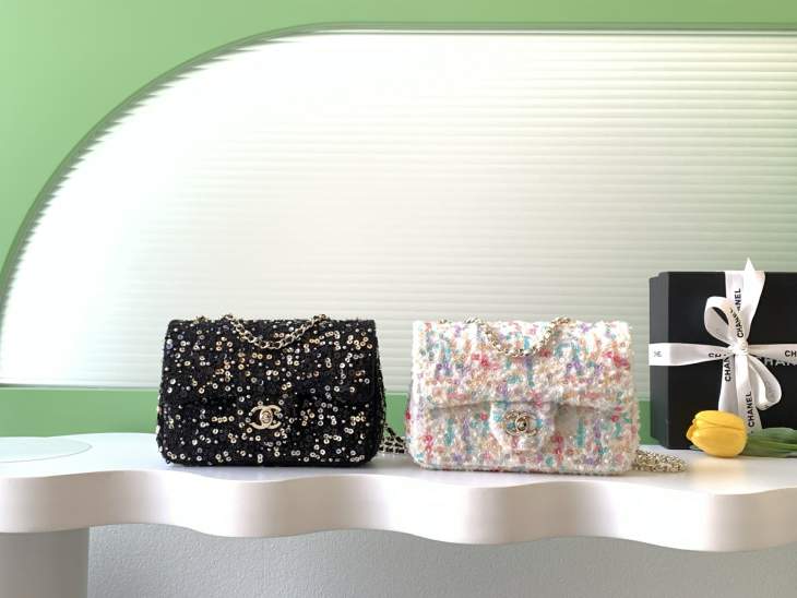 Picture of Chanel Handbags _SKUfw239841271fw